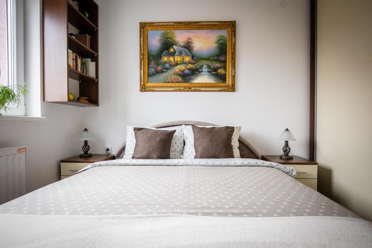 סובוטיקה Crystal Apartment מראה חיצוני תמונה
