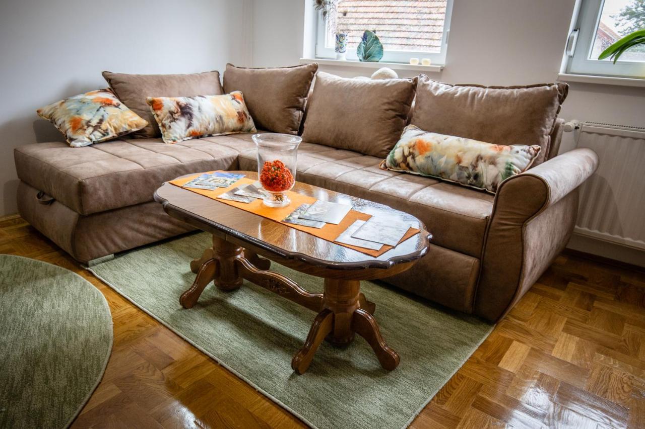 סובוטיקה Crystal Apartment מראה חיצוני תמונה