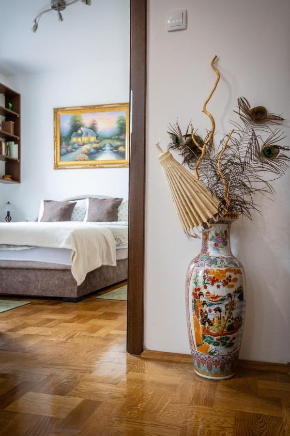 סובוטיקה Crystal Apartment מראה חיצוני תמונה